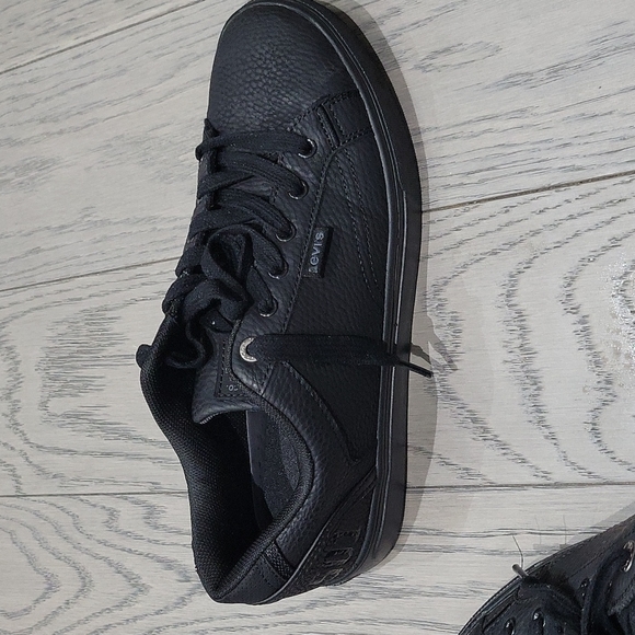 Levis size 8 shoes - Picture 1 of 4